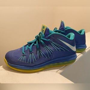 Lebron Nike Sneaker size 10